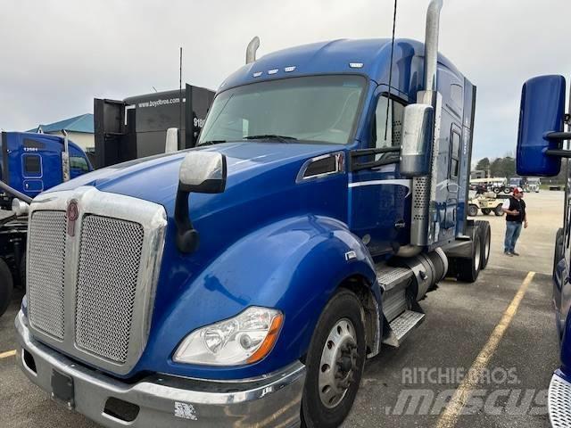 Kenworth T 680 Тягачі