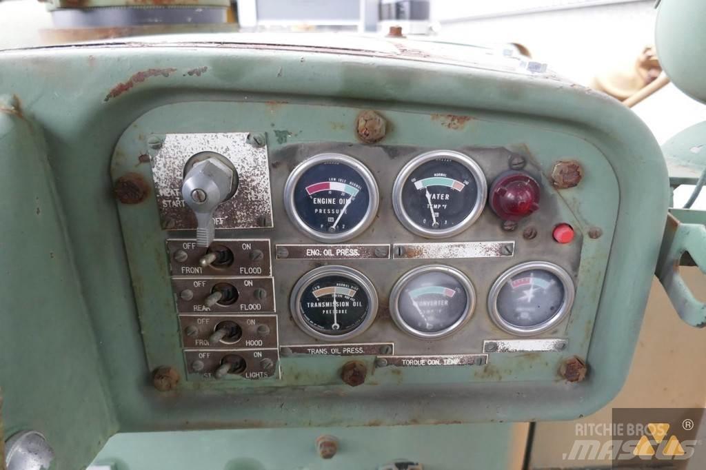 CAT D7F Ex-army Гусеничні бульдозери