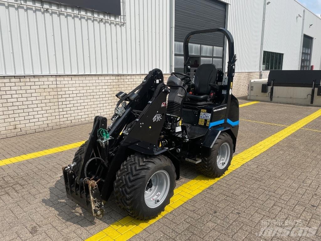 GiANT G 2200 E Фронтальні навантажувачі