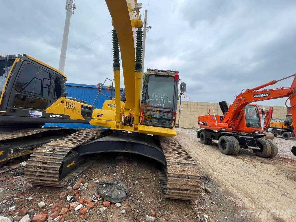 Komatsu PC 240 Гусеничні екскаватори