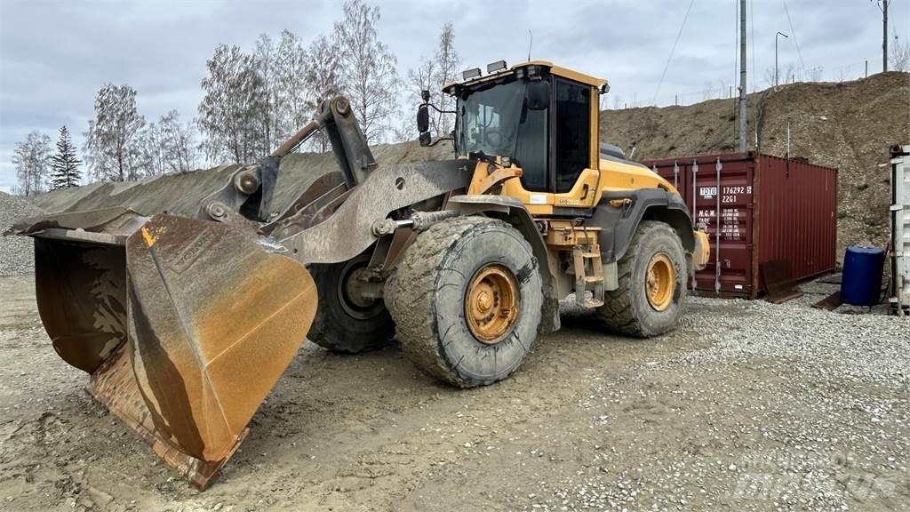 Volvo L120H Фронтальні навантажувачі