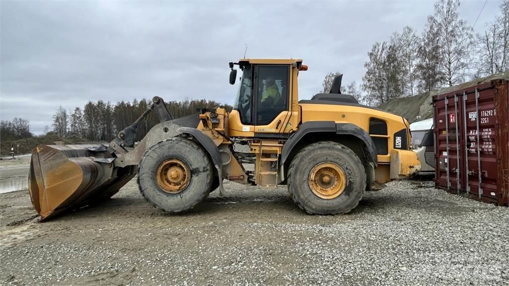Volvo L120H Фронтальні навантажувачі