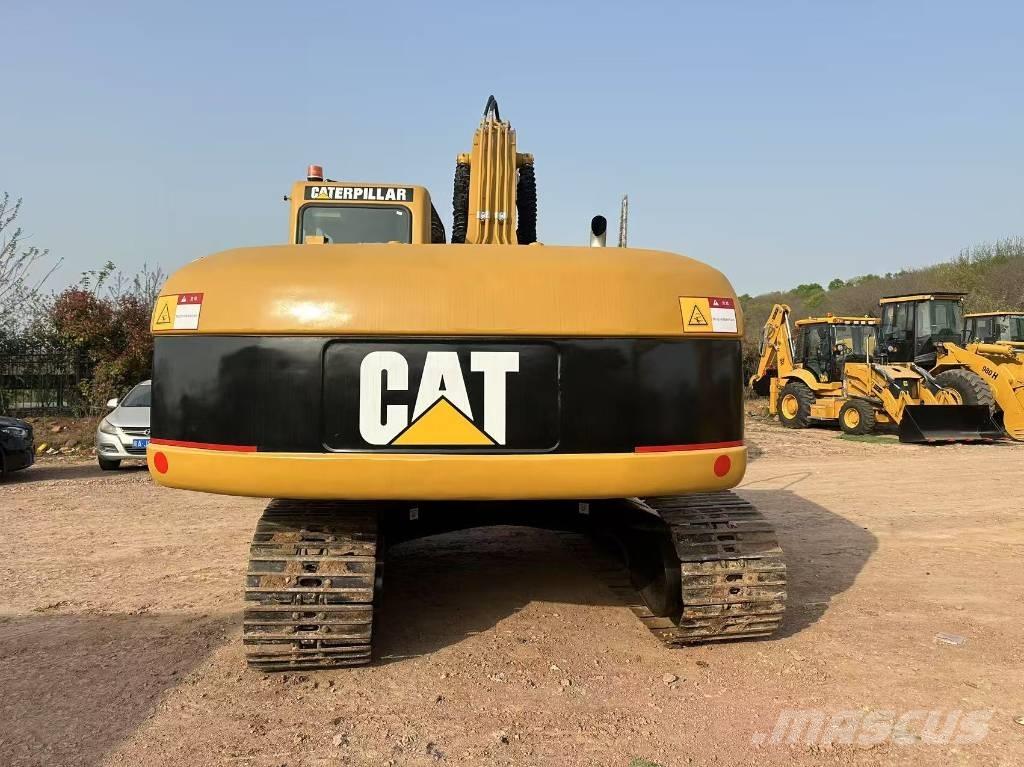 CAT 320 C L Гусеничні екскаватори