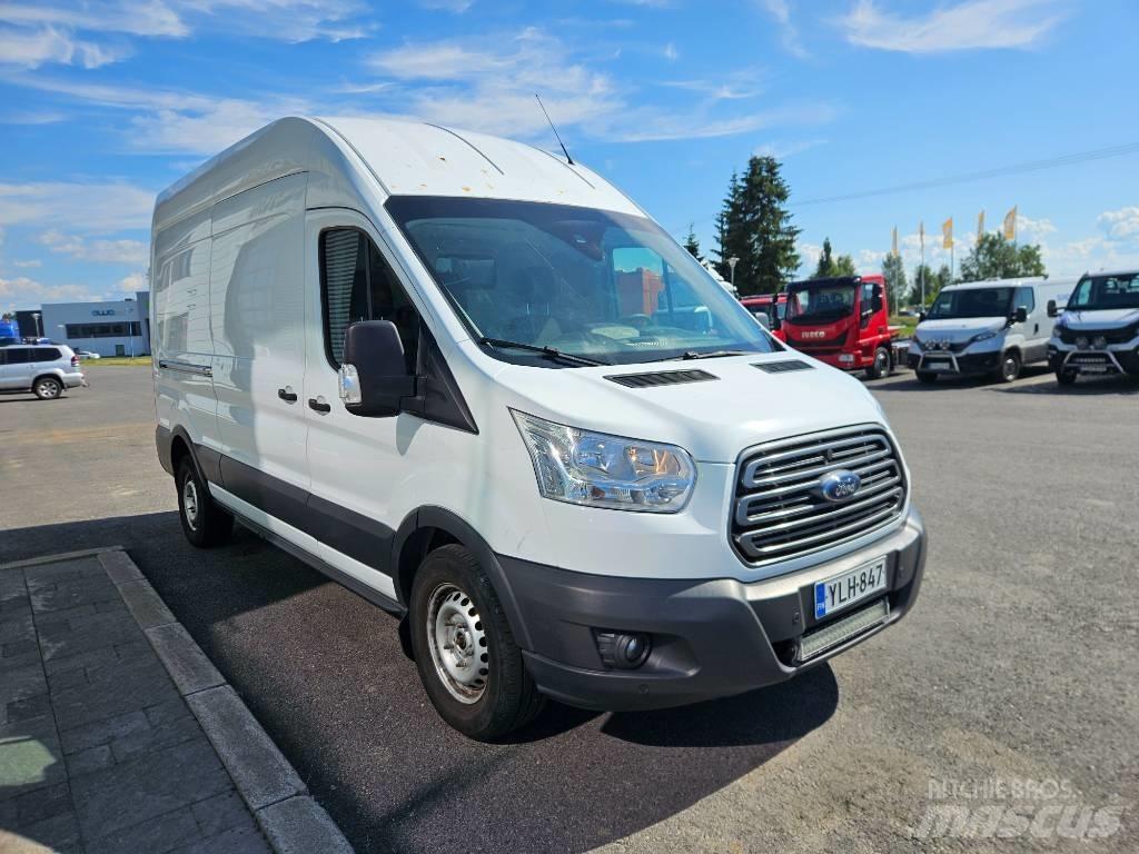 Ford Transit Панельні фургони