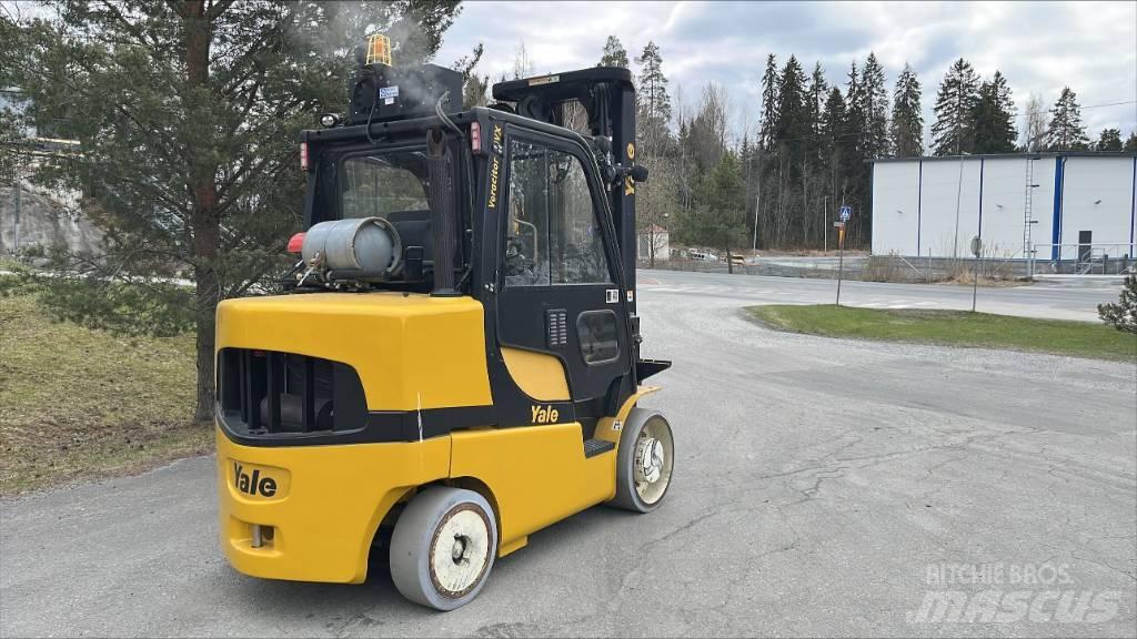 Yale GLP 70 GC Газові навантажувачі