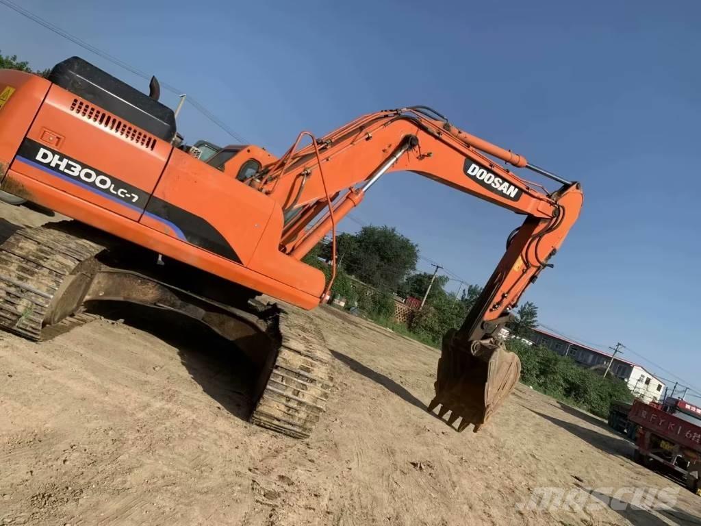 Doosan DH300 Гусеничні екскаватори