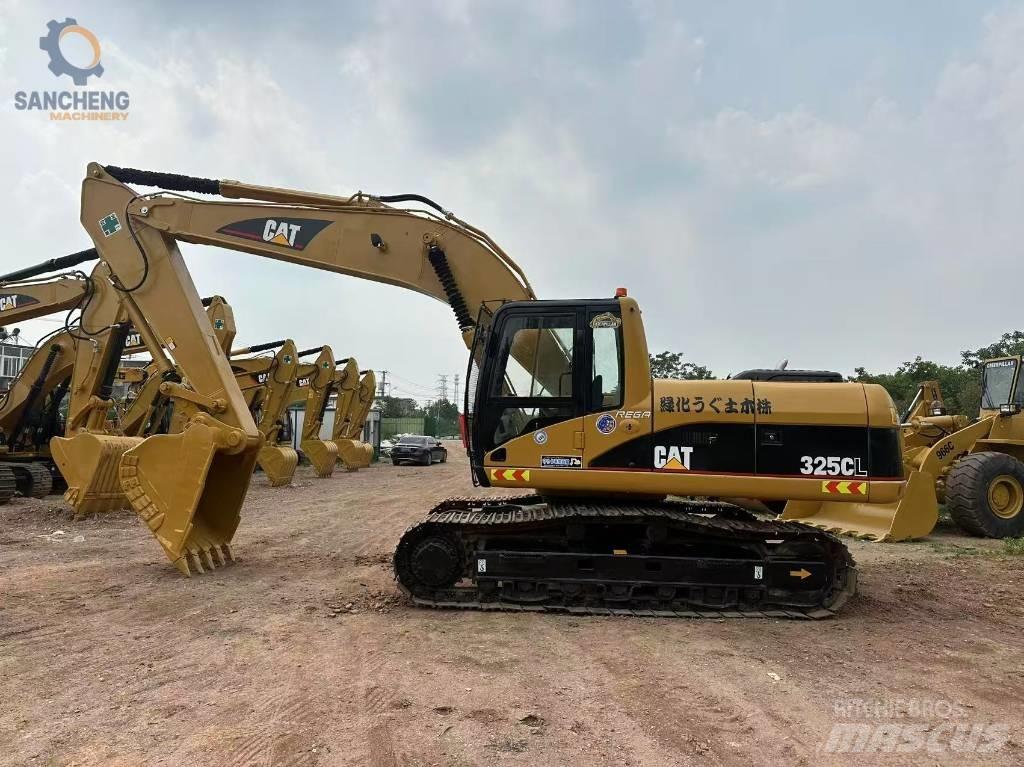 CAT 325 CL Гусеничні екскаватори