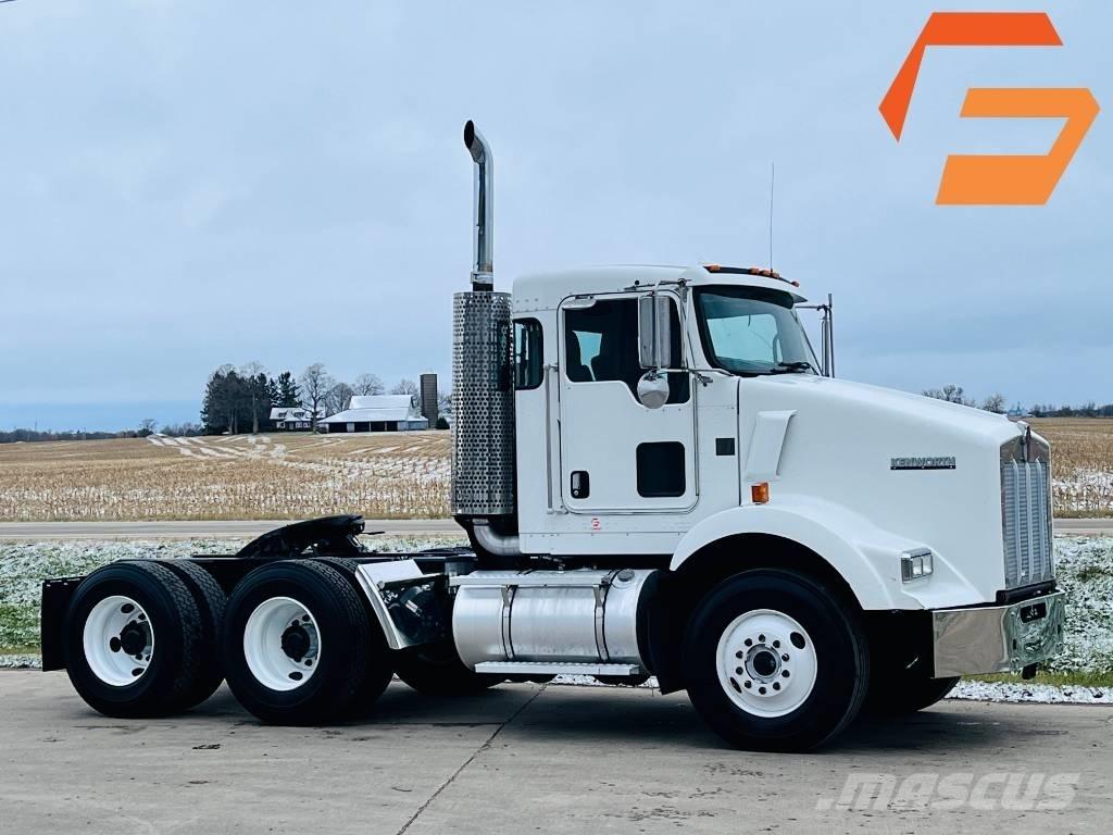 Kenworth T 800 Тягачі