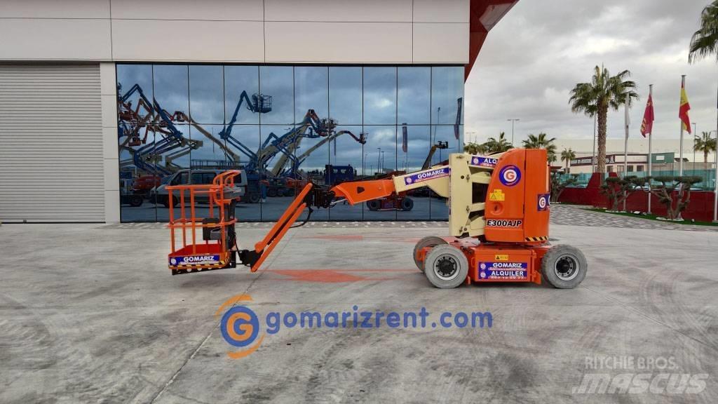 JLG E 300 AJP Колінчаті підйомники