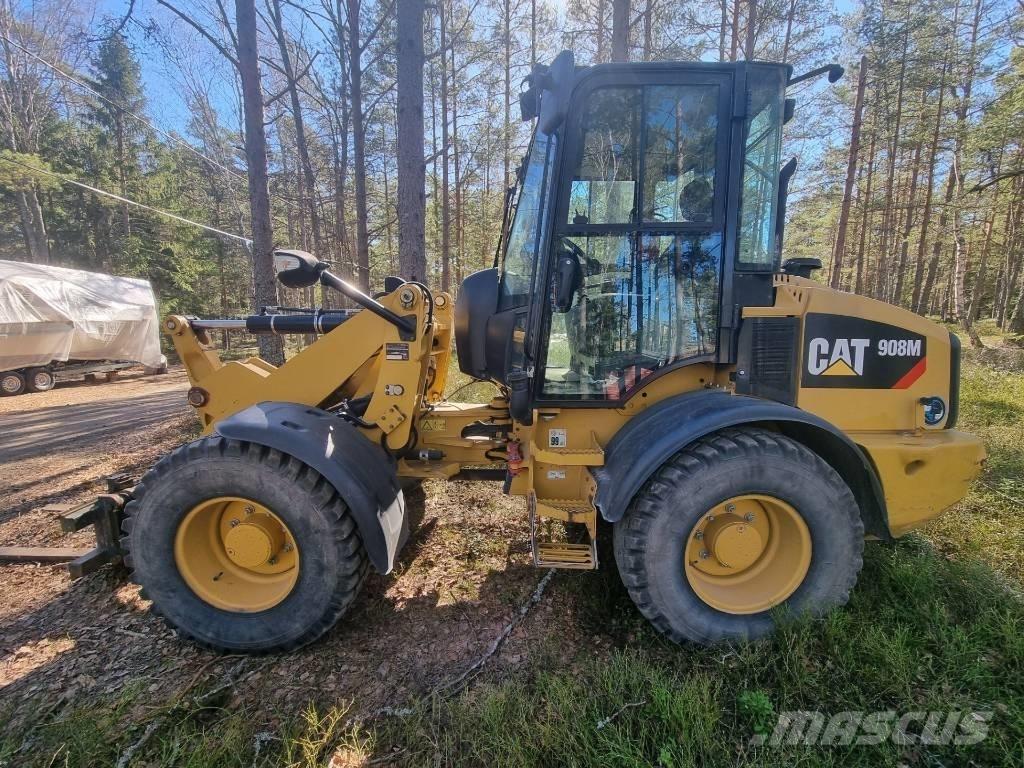 CAT 908 M - 2015 Фронтальні навантажувачі
