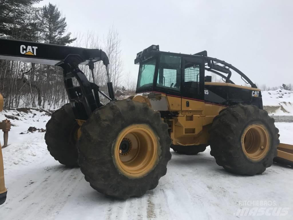 CAT 545 Трельовочні трактора