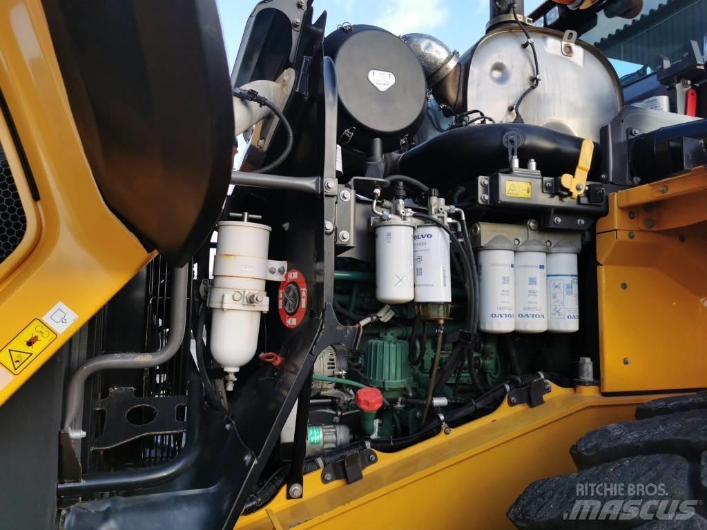 Volvo L 150 H / L150H Фронтальні навантажувачі