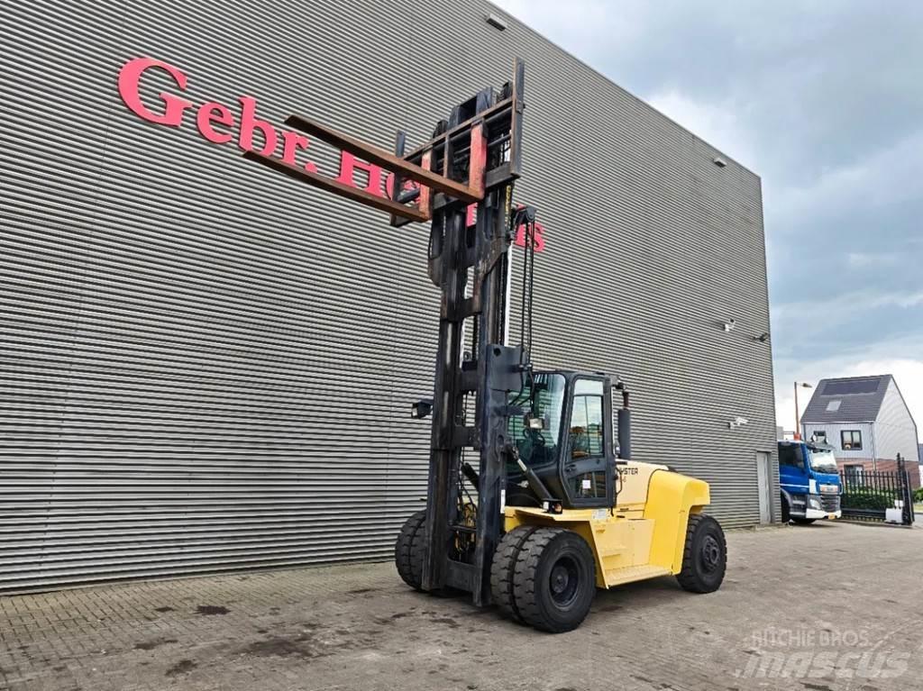 Hyster H16XM-6 Дизельні навантажувачі