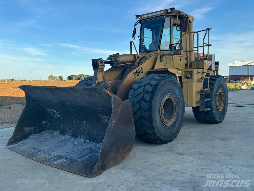 CAT 966 F Фронтальні навантажувачі