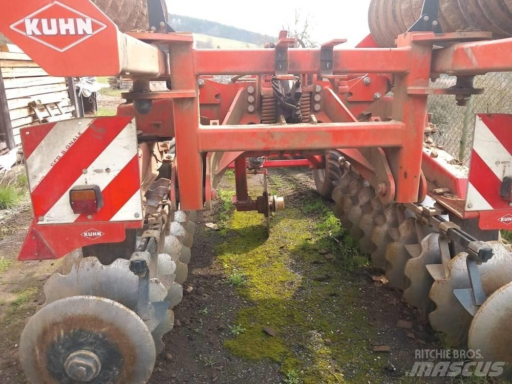 Kuhn Discover XM 2 Борони