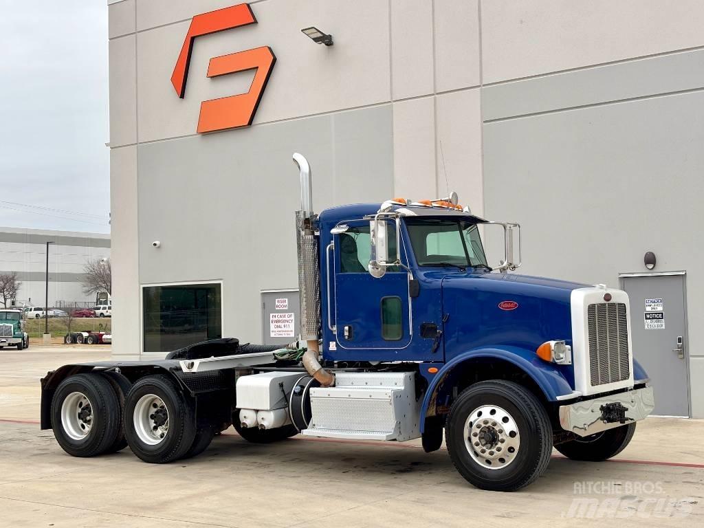 Peterbilt 365 Тягачі