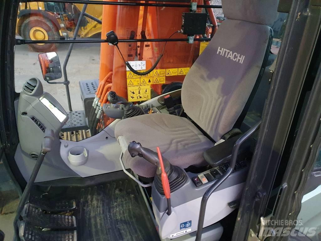 Hitachi ZX210LC-6 Гусеничні екскаватори