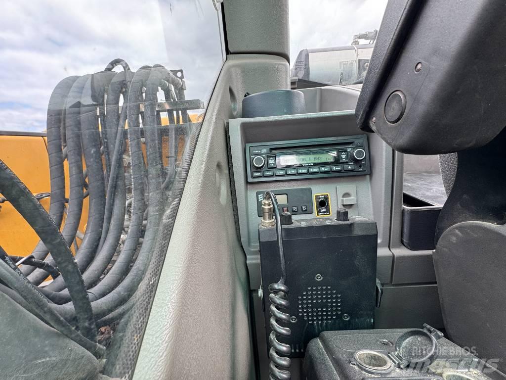 Volvo EW 160 C Колісні екскаватори