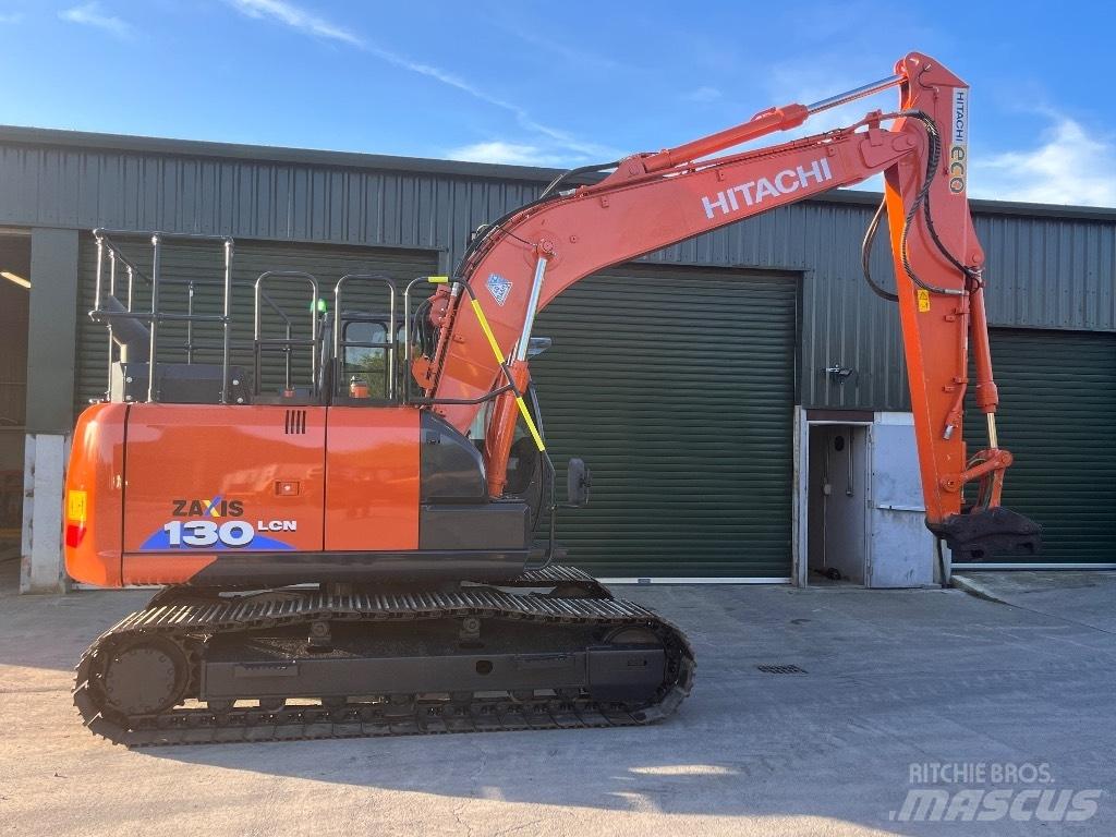 Hitachi Zx130-6 Гусеничні екскаватори