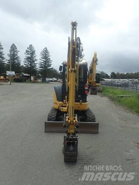 Komatsu PC35MR-5 Міні-екскаватори < 7т