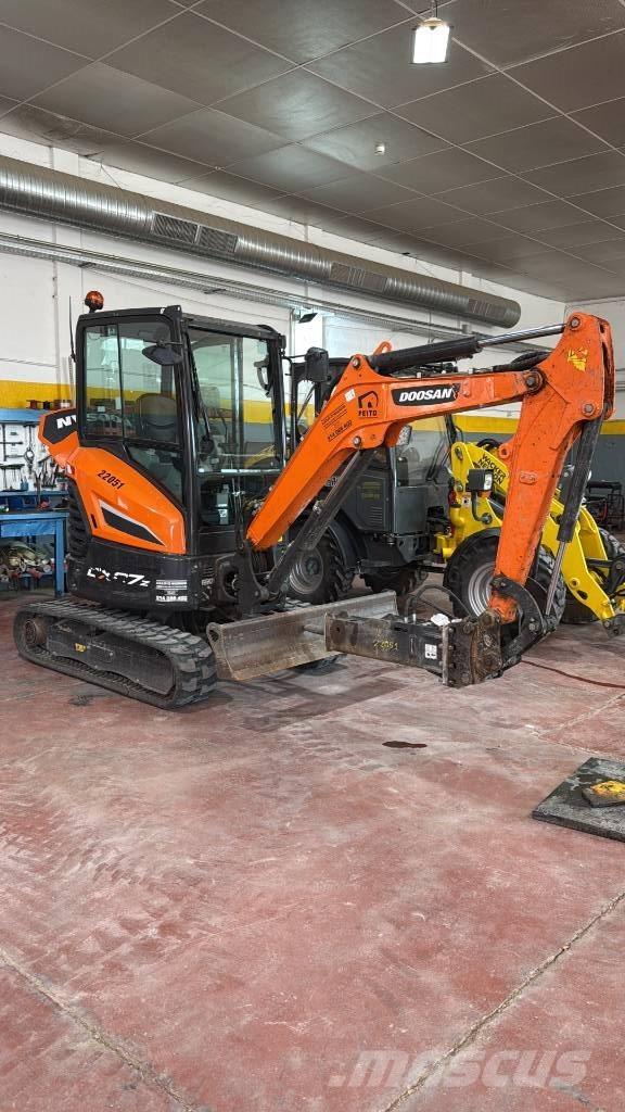 Doosan DX 27 Z Міні-екскаватори < 7т