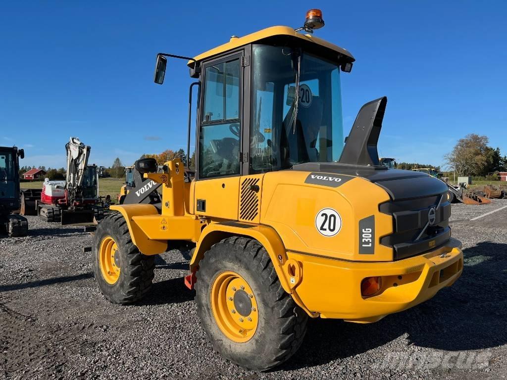 Volvo L 30 G Фронтальні навантажувачі
