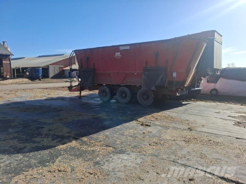 JF FEEDER VM 38 Годівниці для тварин