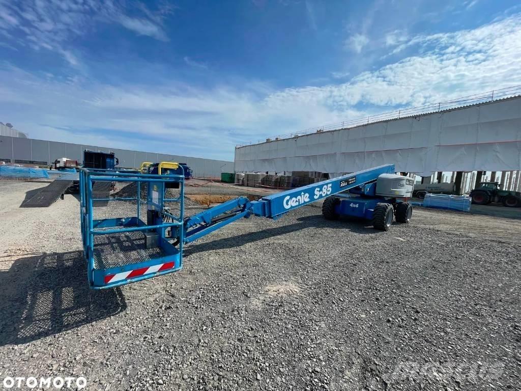 Genie S 85 Telescopic boom lifts