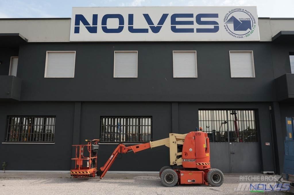 JLG E300AJP Колінчаті підйомники
