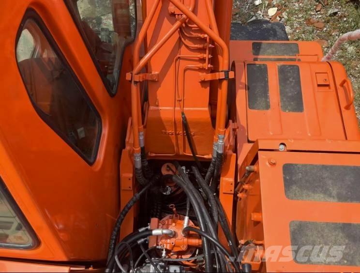Doosan DH150W-7 Колісні екскаватори