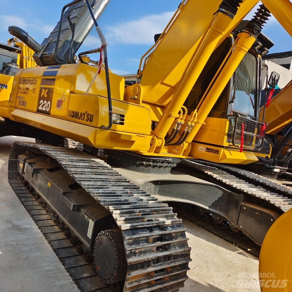 Komatsu PC 200-8 Гусеничні екскаватори