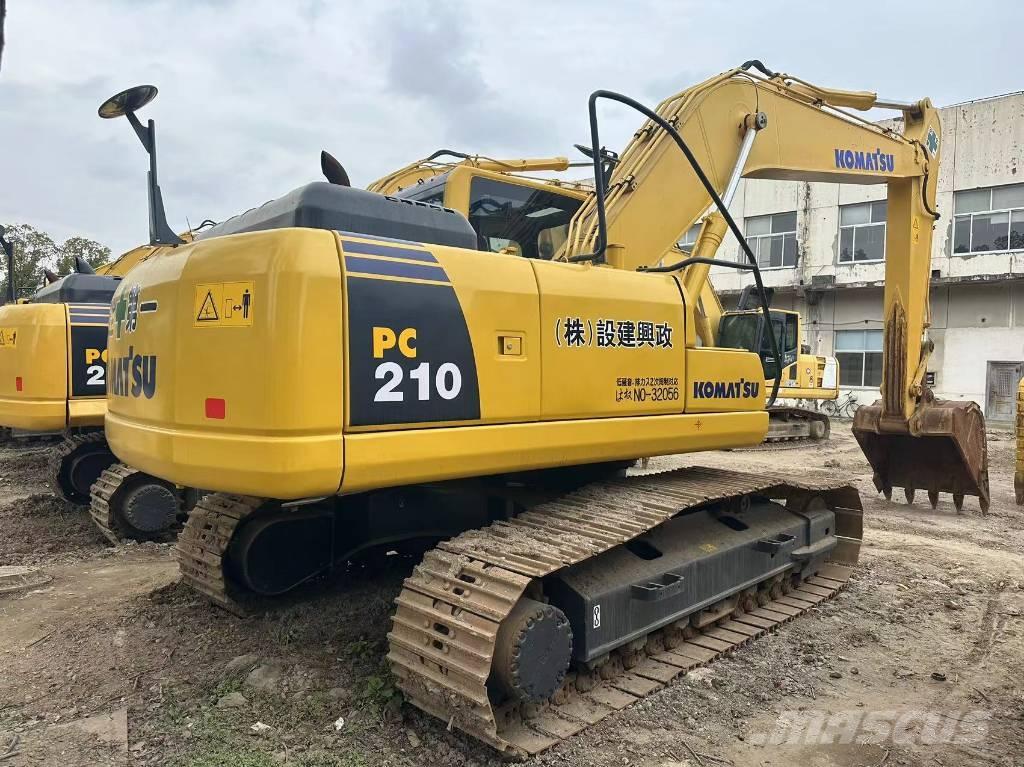 Komatsu PC 210 LC Гусеничні екскаватори