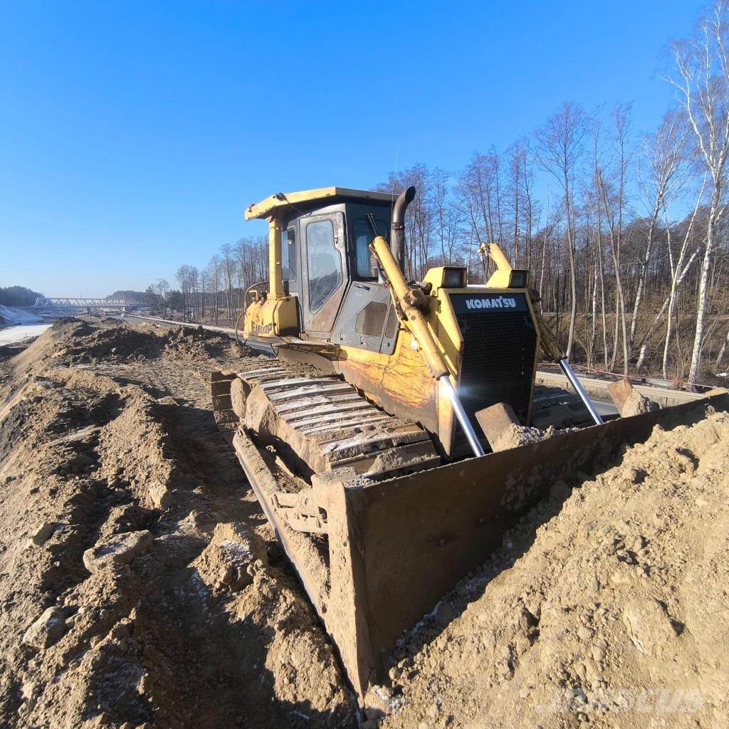 Komatsu D 65 PX-15 Гусеничні бульдозери