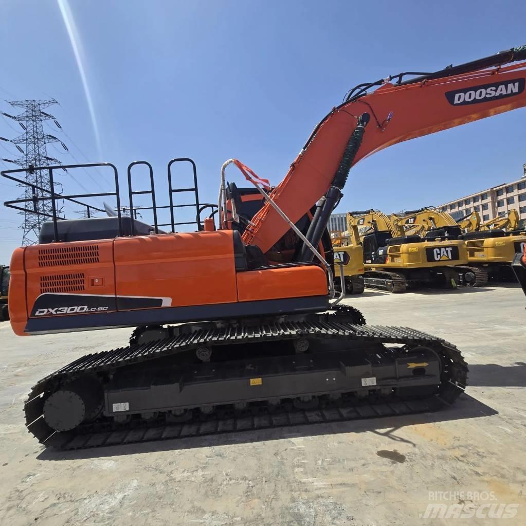 Doosan DX 300 LC Міні-екскаватори < 7т