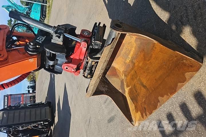 Hitachi ZX 140W-6 Колісні екскаватори