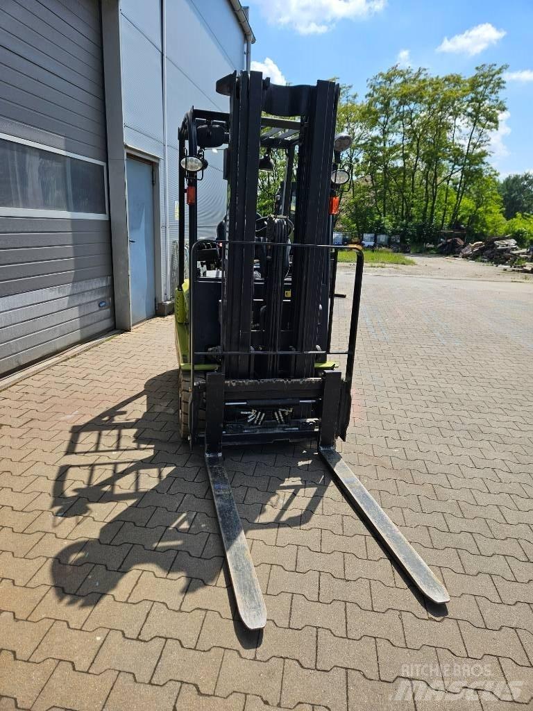 Clark GTX 18 Електронавантажувачі