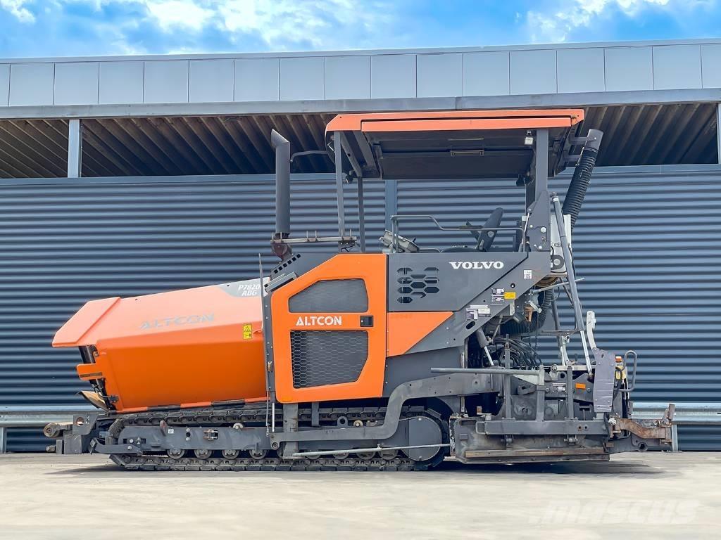 Volvo P7820C Асфальтовкладачі