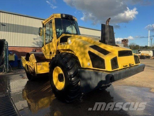 Bomag BW 216 DH-4i Грунтові котки