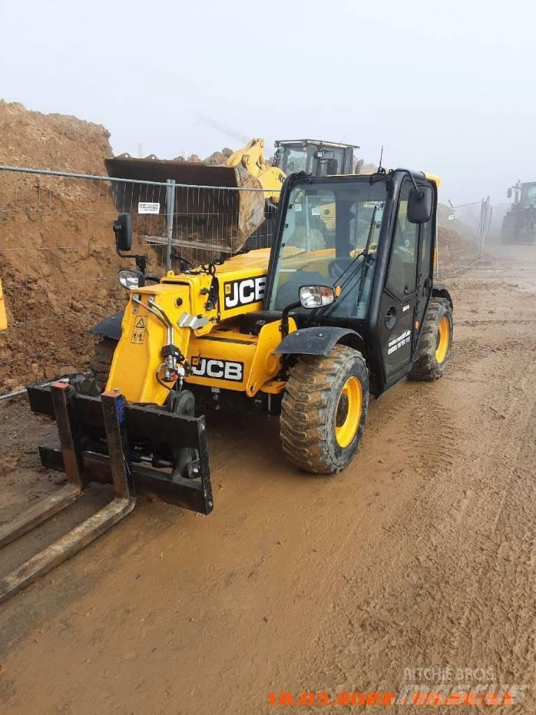 JCB 525-60 Телескопічні навантажувачі