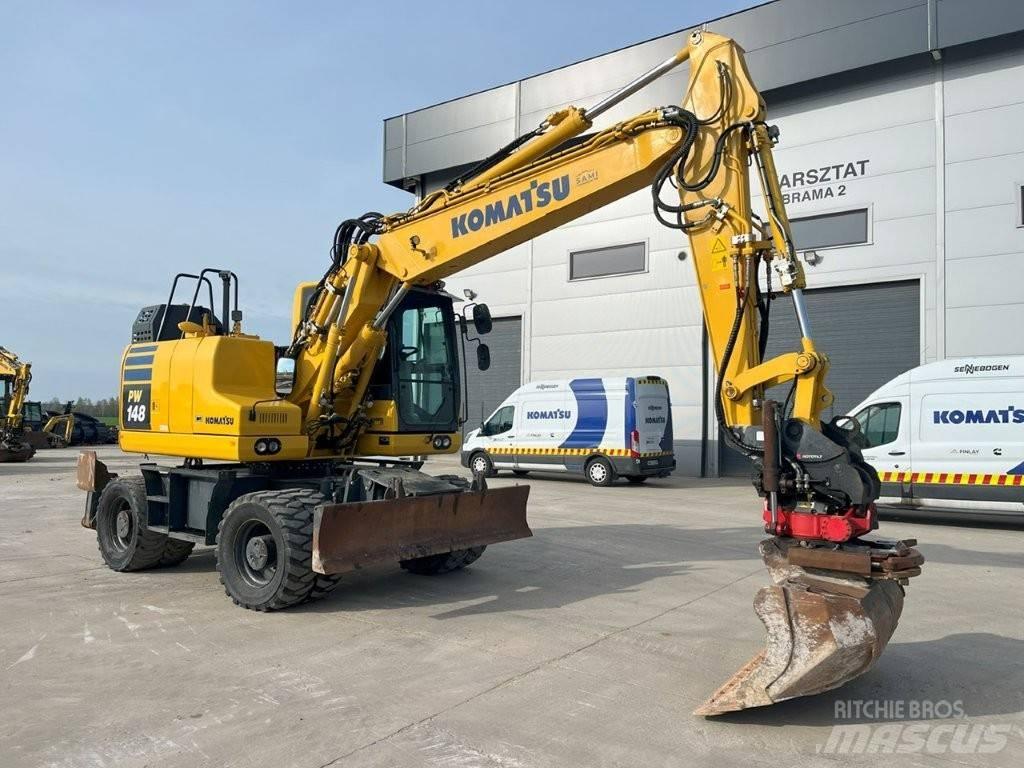 Komatsu PW 148-11 Колісні екскаватори