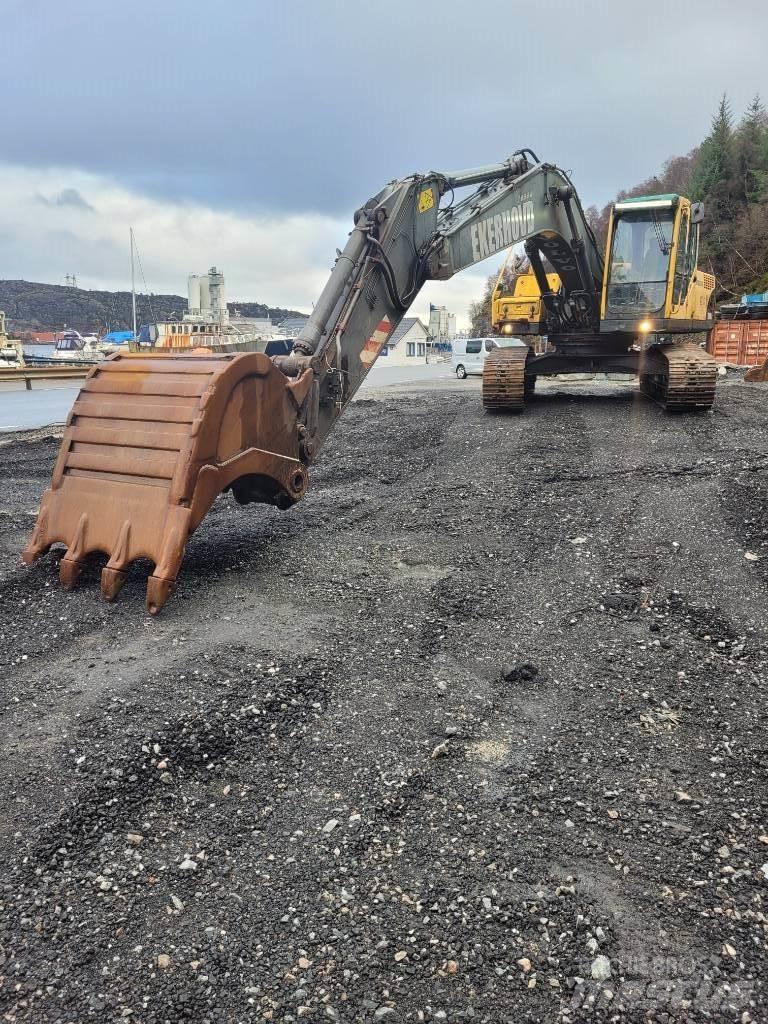 Volvo EC 240 Гусеничні екскаватори
