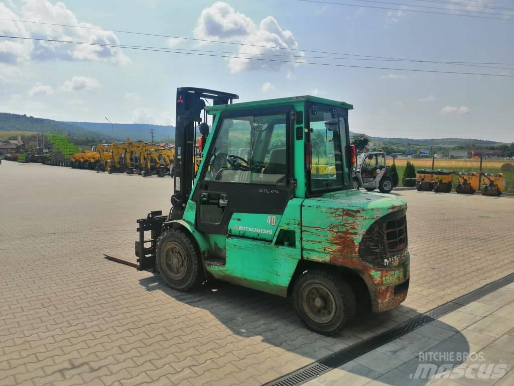 Mitsubishi FD40 Дизельні навантажувачі