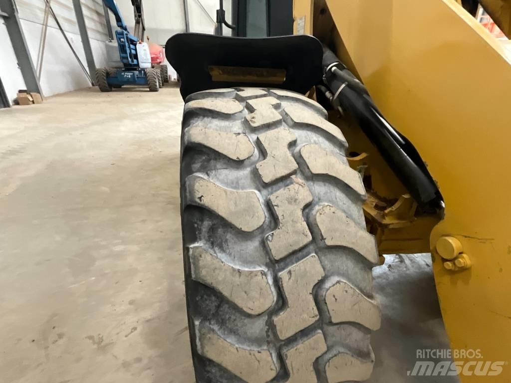 CAT 908 H Фронтальні навантажувачі