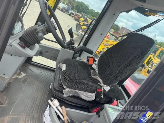 Yanmar V 80-5 Фронтальні навантажувачі