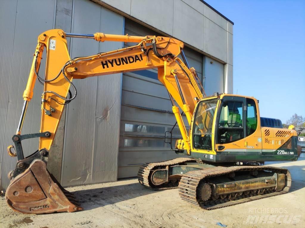 Hyundai R220NLC-9A Гусеничні екскаватори
