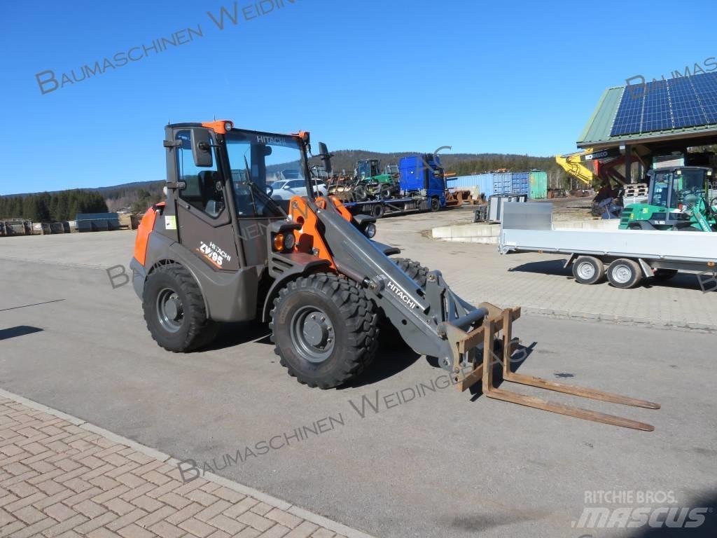 Hitachi ZW 95 Фронтальні навантажувачі