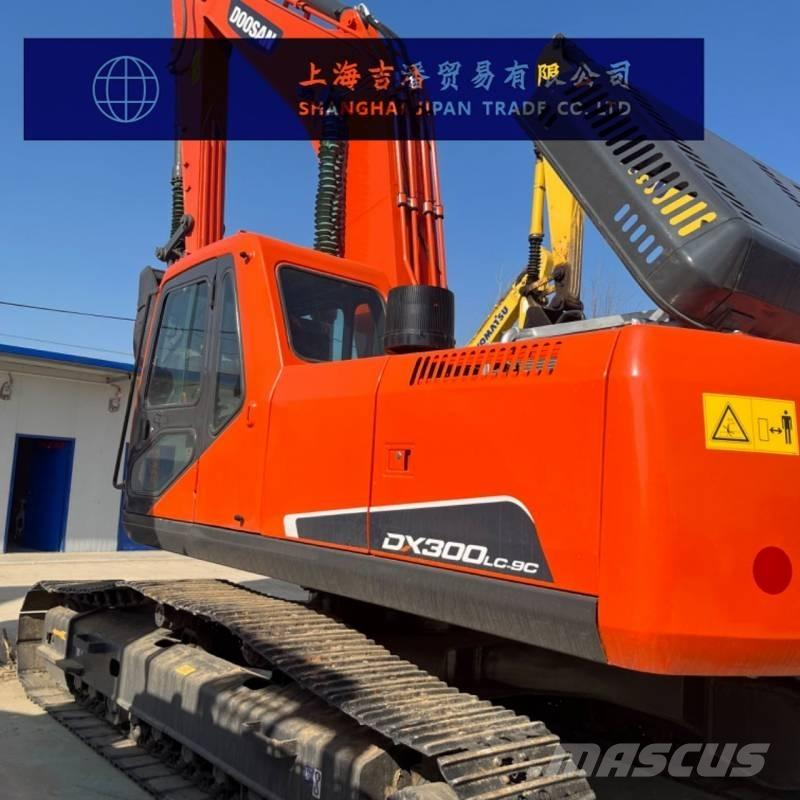 Doosan DX 300 Гусеничні екскаватори