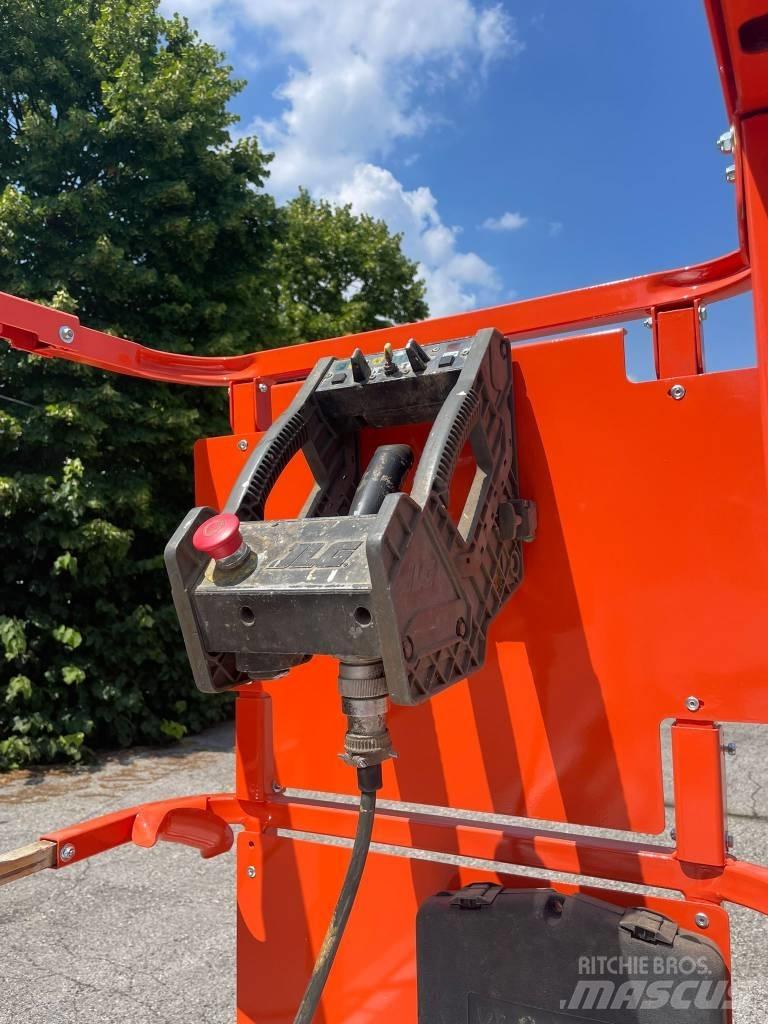 JLG 2030 ES Підйомники-ножиці