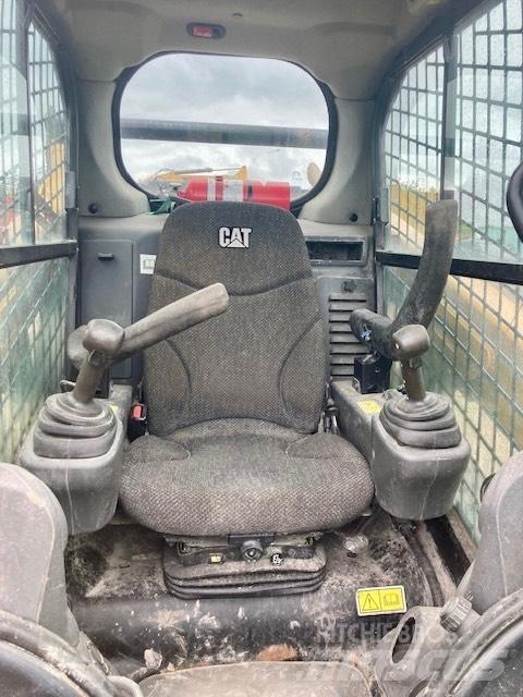 CAT 259 D Міні-навантажувачі
