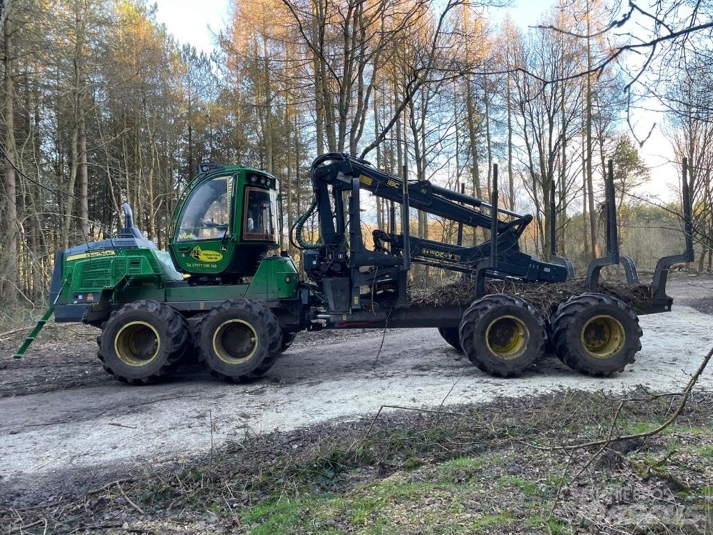 John Deere 1110G Форвардери